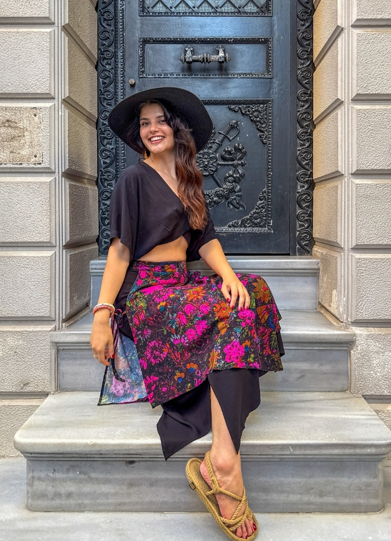 Elasticated Waist Double Layered Black Floral Skirt 4911