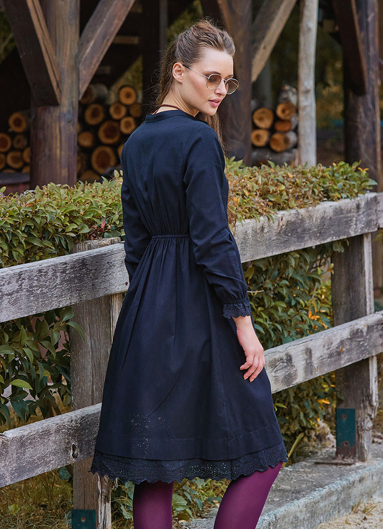 Black Winter Dress with a Judge Collar and Elastic Waist and Lace 4731