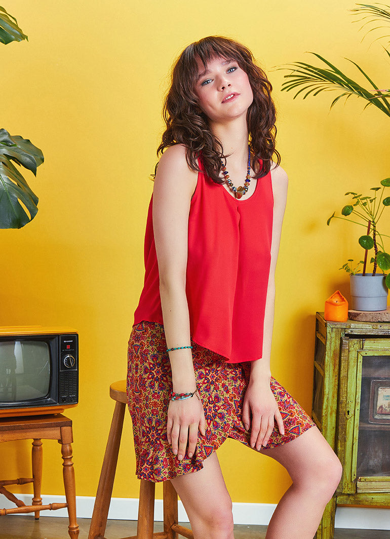 Scoop Neckline Sleeveless Boho Red Backless Top