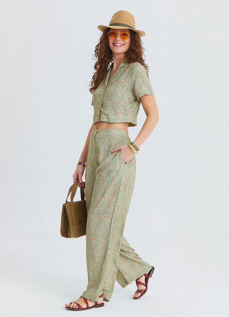 Womens Authentic Pants with a Regular Waist and Yellow Flowers  4947
