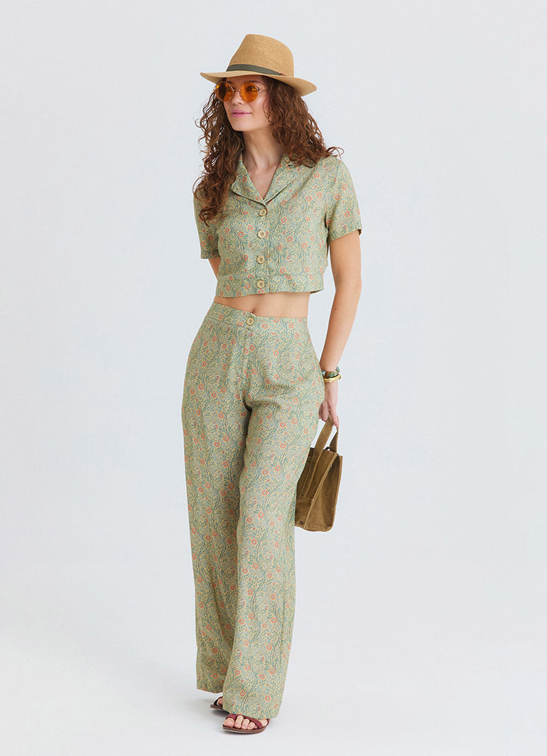 Womens Authentic Pants with a Regular Waist and Yellow Flowers  4947