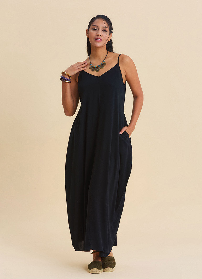 Wide Collar, Thin Straps Black Long Dress 4811