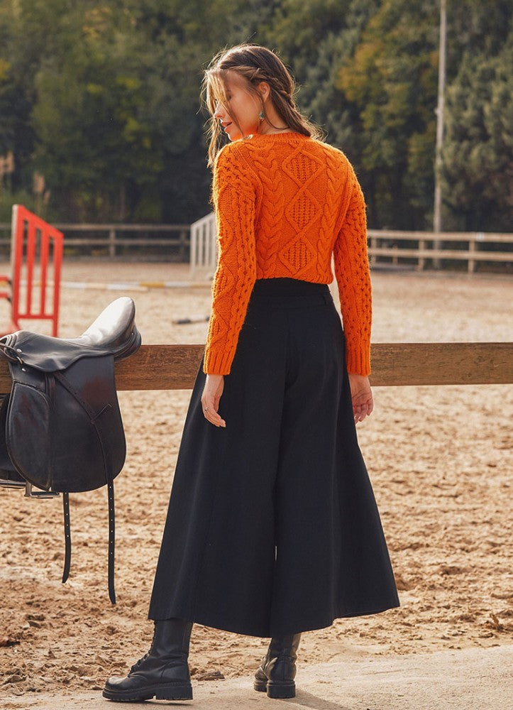 Buttoned Banded Waist Low Rise Black Culottes