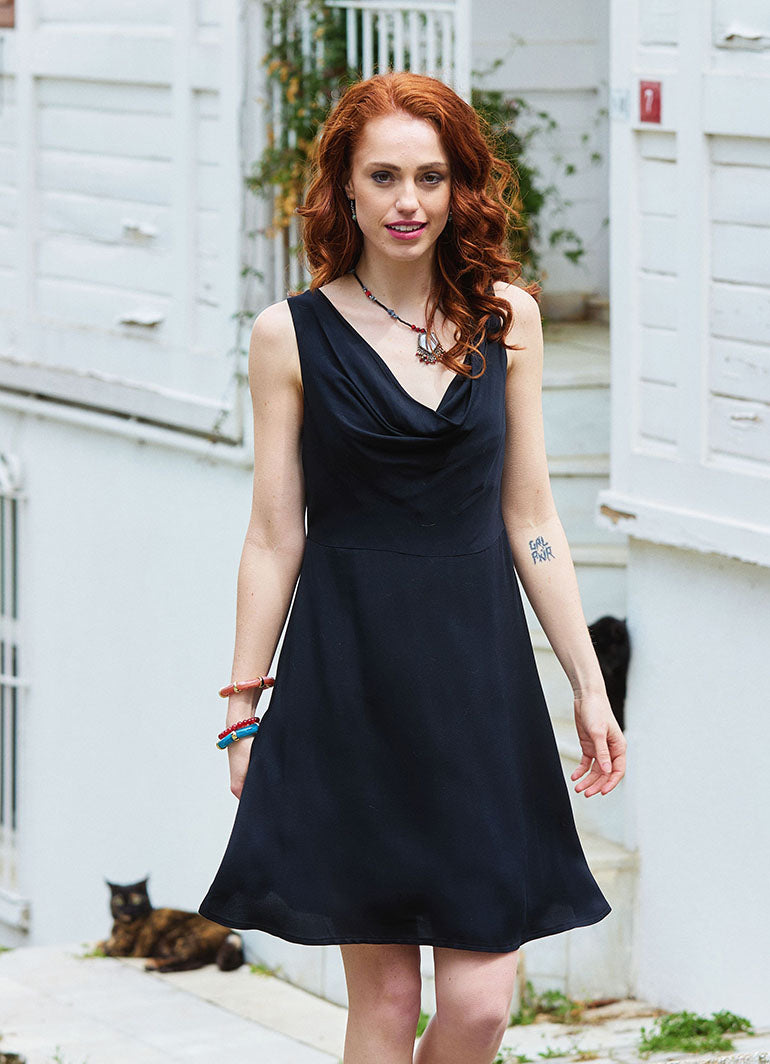 Black Casual Dress with a Loose Collar and Zipper 5006