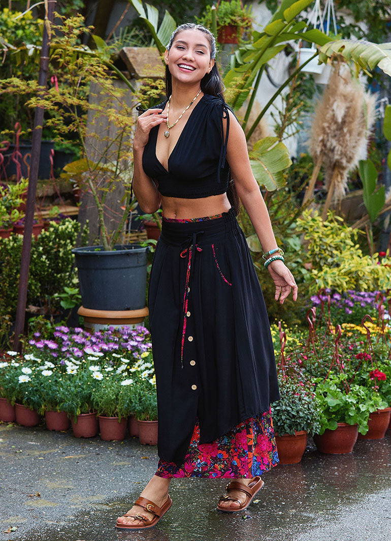 Double Layered Black Floral Skirt with Pockets and Button Details 5029