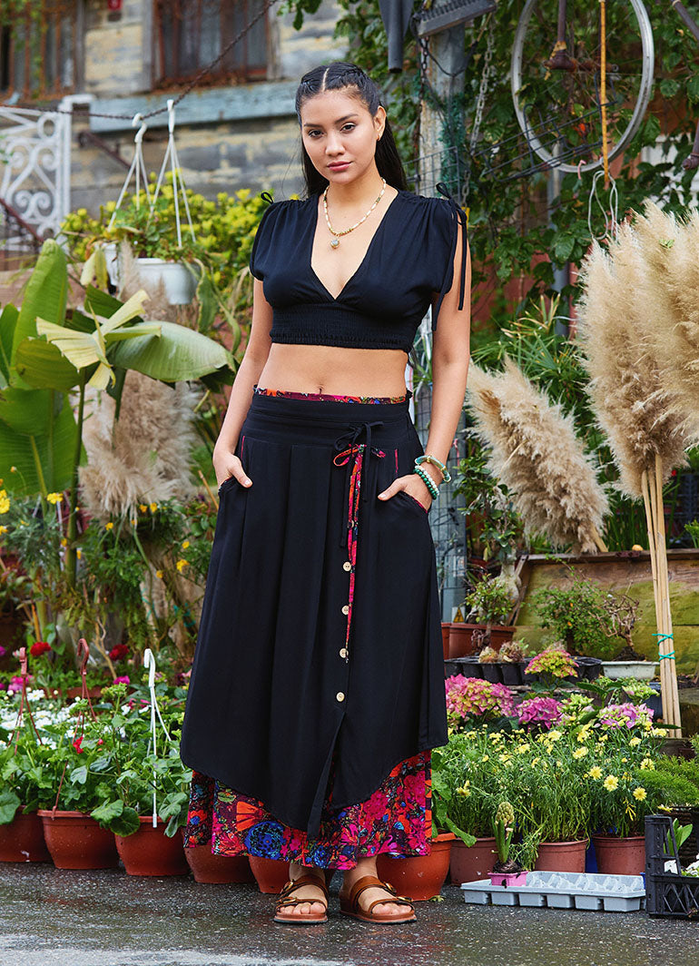 Double Layered Black Floral Skirt with Pockets and Button Details 5029