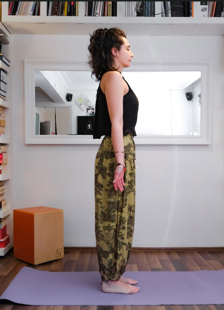Drawstring Leon Pattern Yoga Pants