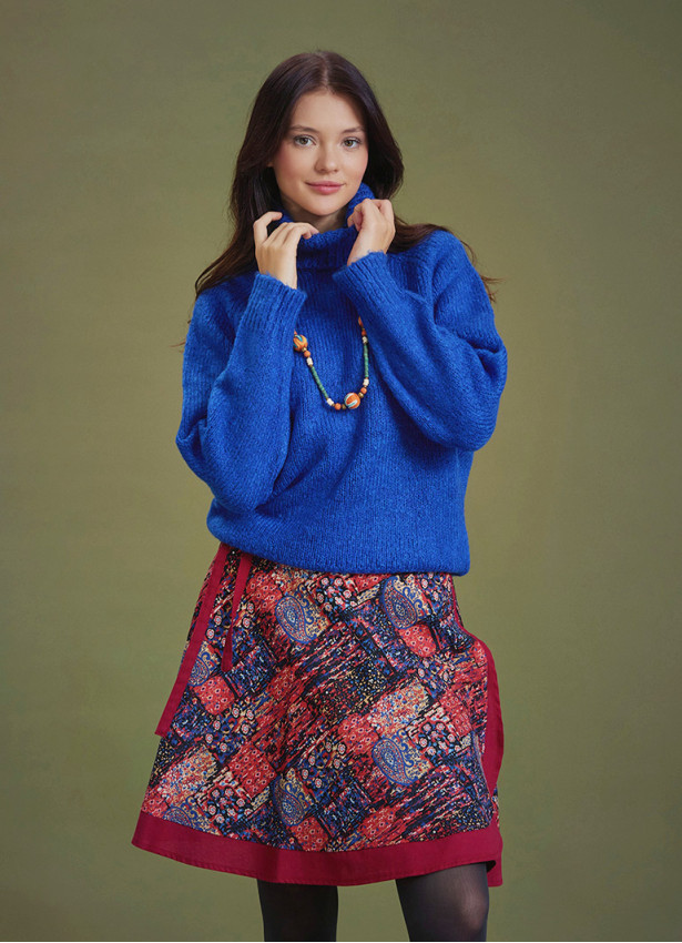 Bohemian Style Knitted Women's Saxe Blue Sweater