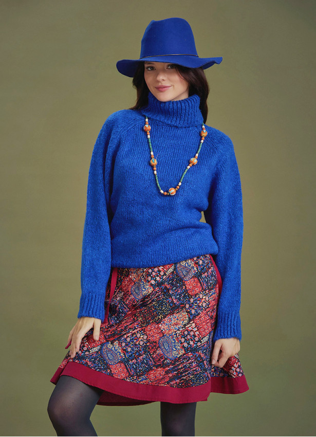 Bohemian Style Knitted Women's Saxe Blue Sweater