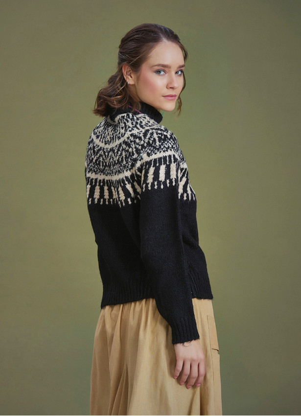 Retro Black Zigzag Patterned Sweater