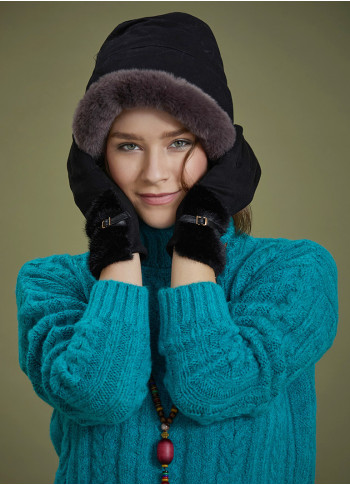 Black Women's Hat with Fleece Inside