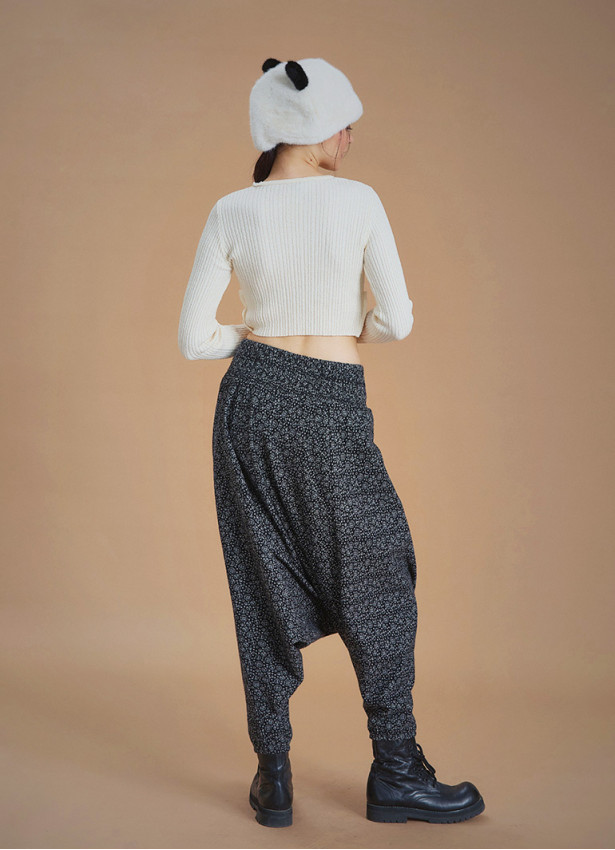 Winter Elastic Waist and Leg Black Harem Pants