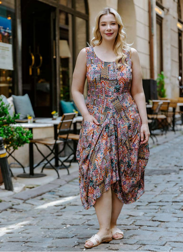 Etnic Print V Neckline Bohemian Style Plus Size Dress