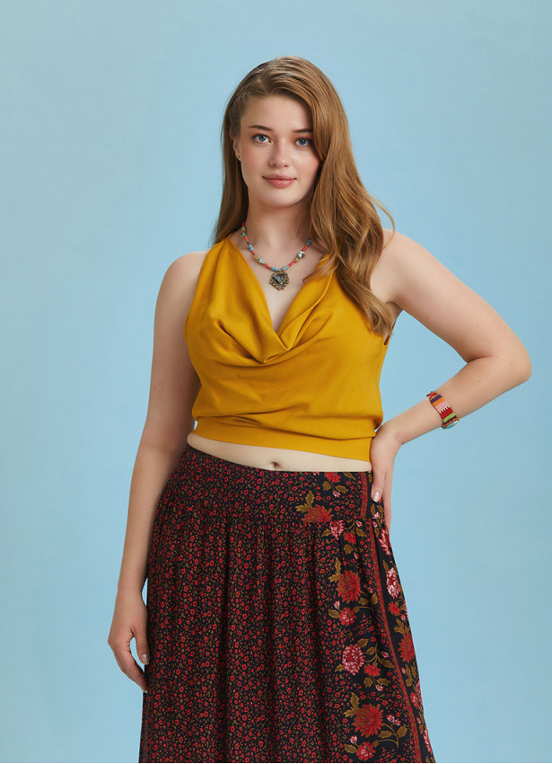 Elastic Hem Sleeveless Yellow Cowl Neck Plus Size Top