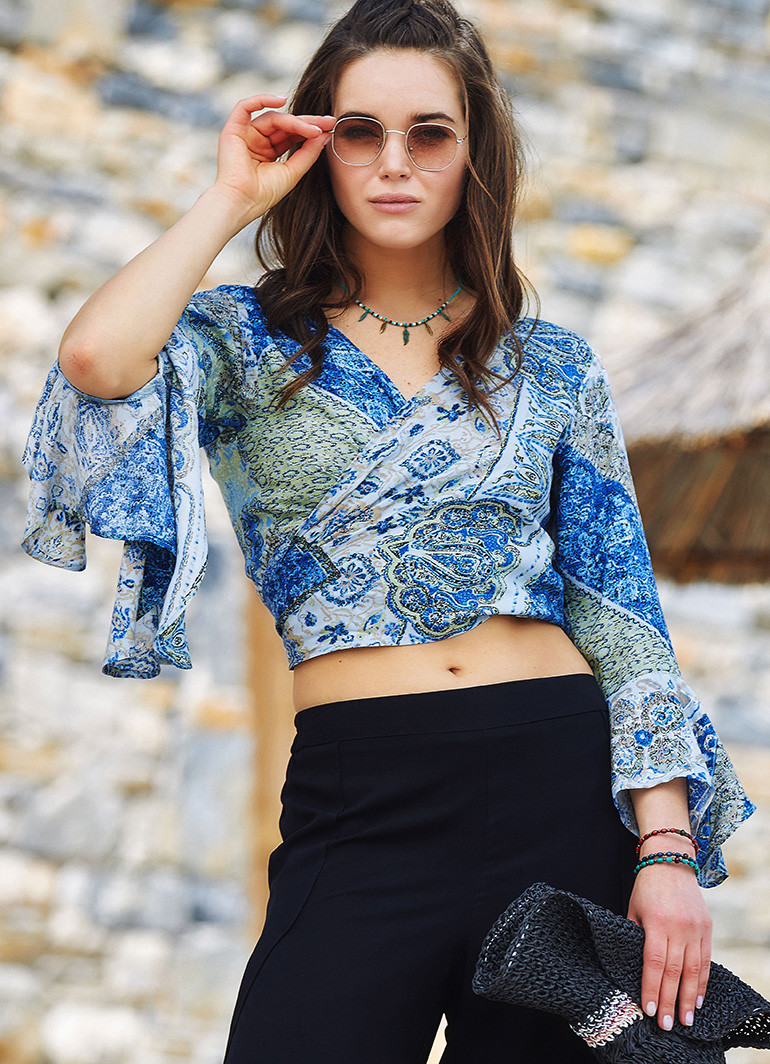 Rose Patterned Gypsy Style Bell Sleeve Crop Top
